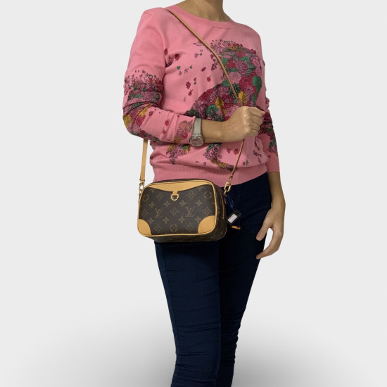 LouisVuitton Handbag #023