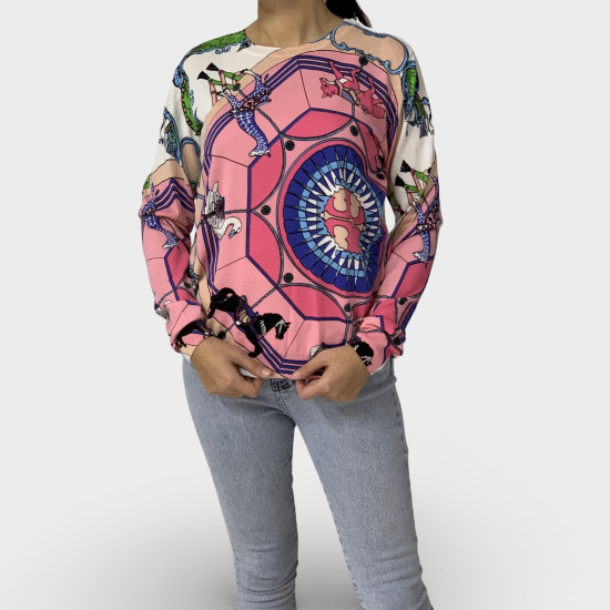 Sweatshirt #028